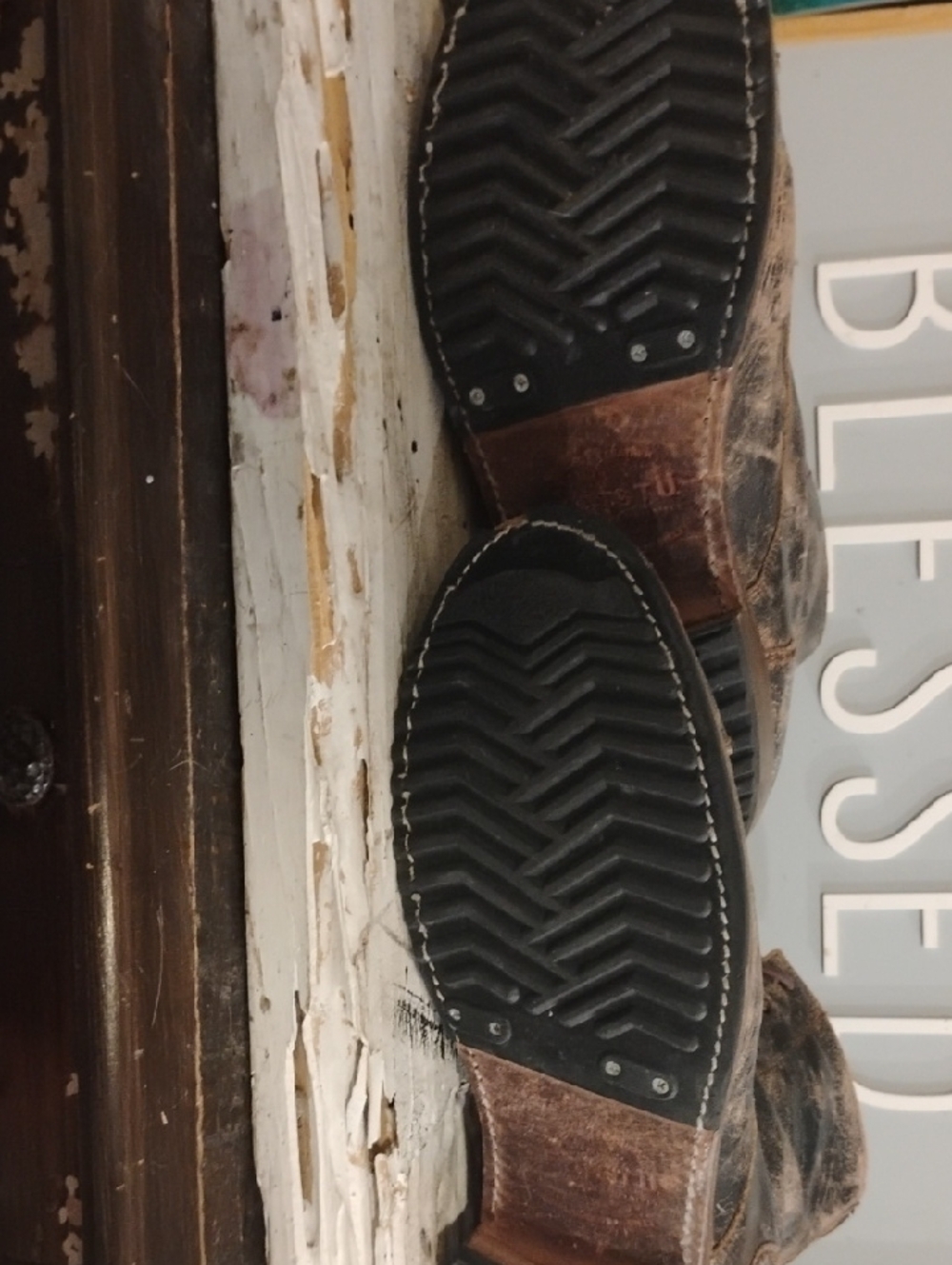 Men's Bed/STU Cobbler Distressed Leather Lace-Up Boots in Brown Zips Up In Back. - Picture 6 of 11